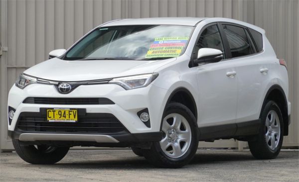 2018 TOYOTA RAV4 4D WAGON ZSA42R MY18 GX (2WD) image