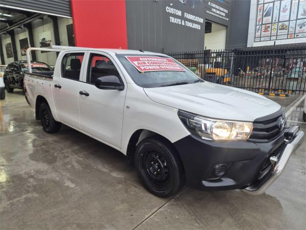 2015 TOYOTA HILUX DUAL CAB UTILITY TGN121R WORKMATE image