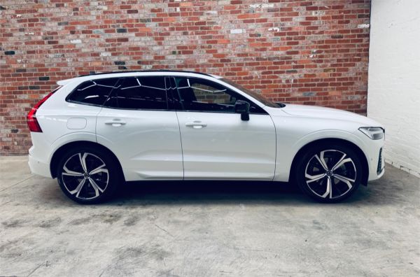 2022 VOLVO XC60 4D WAGON 246 MY22 B6 R-DESIGN MHEV image