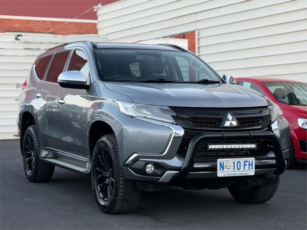 2019 Mitsubishi Pajero Sport Wagon QE MY19 Black Edition image