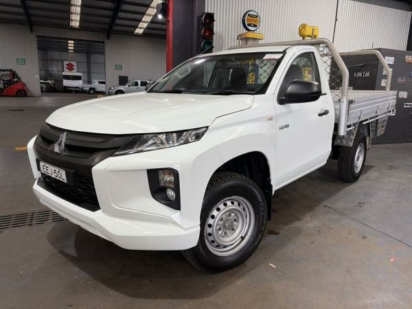 2019 Mitsubishi Triton MR MY19 GLX White 6 Speed Manual Cab Chassis image