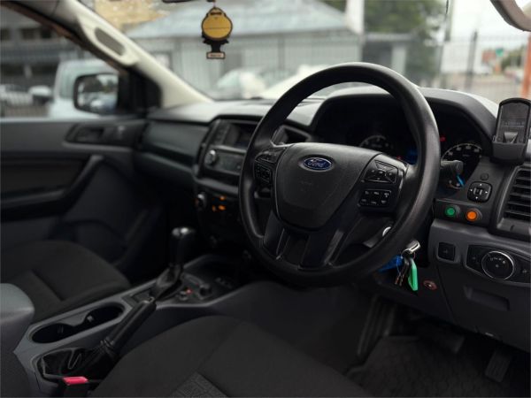 2017 FORD RANGER CREW CAB UTILITY PX MKII MY18 XL 3.2 (4x4) image