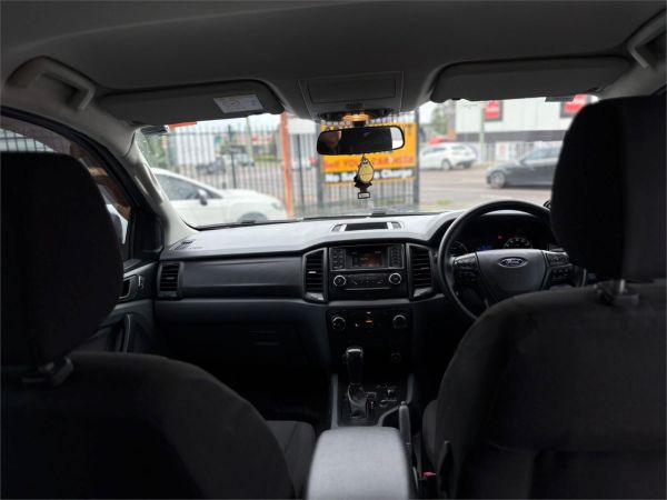 2017 FORD RANGER CREW CAB UTILITY PX MKII MY18 XL 3.2 (4x4) image