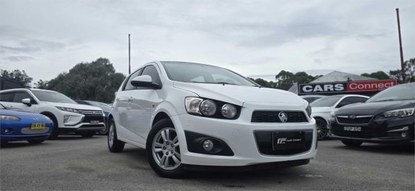 2014 HOLDEN BARINA 5D HATCHBACK TM MY15 CD image