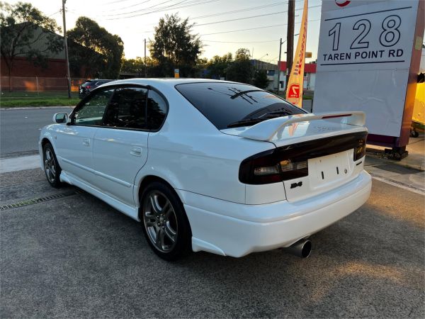 2001 Subaru Legacy Sedan BE5 B4 image
