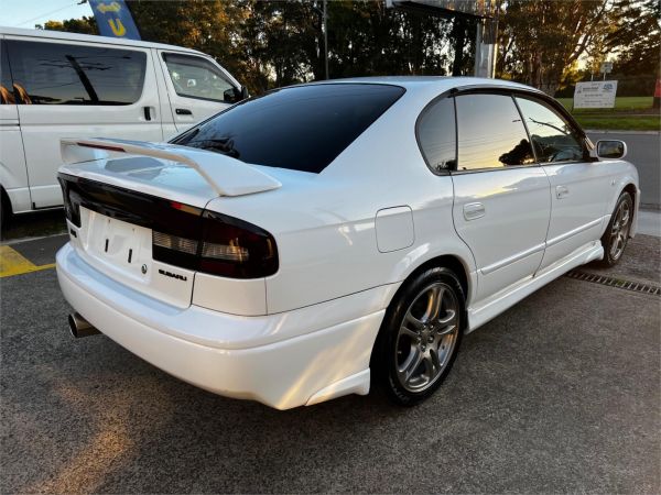 2001 Subaru Legacy Sedan BE5 B4 image