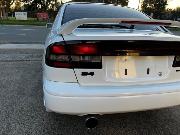 2001 Subaru Legacy Sedan BE5 B4 image