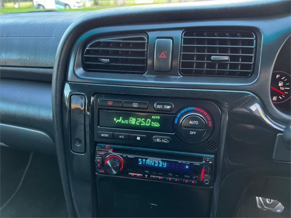 2001 Subaru Legacy Sedan BE5 B4 image