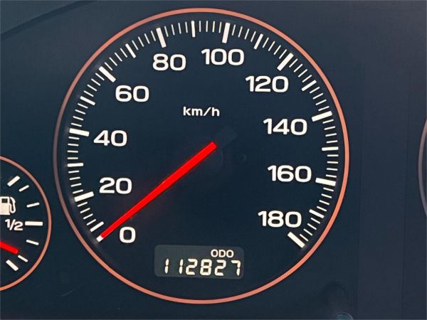 2001 Subaru Legacy Sedan BE5 B4 image