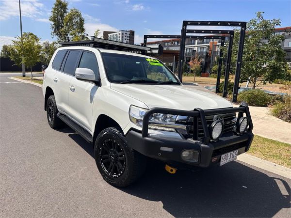 2017 TOYOTA LANDCRUISER 4D WAGON VDJ200R MY16 VX (4x4) image