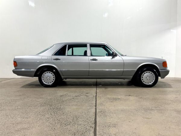 1986 MERCEDES-BENZ 560 4D SEDAN SEL image