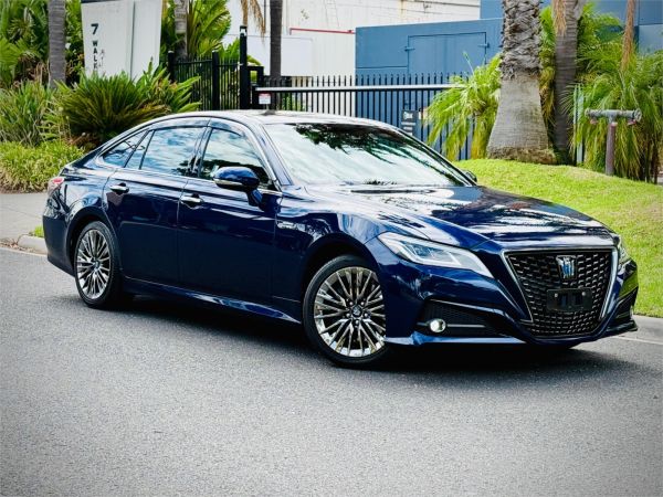 2020 Toyota Crown Other image