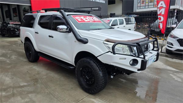 2015 NISSAN NAVARA DUAL CAB UTILITY NP300 D23 ST (4x4) image
