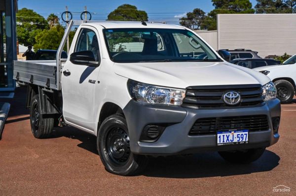 2018 Toyota Hilux Workmate Manual 4x2 image