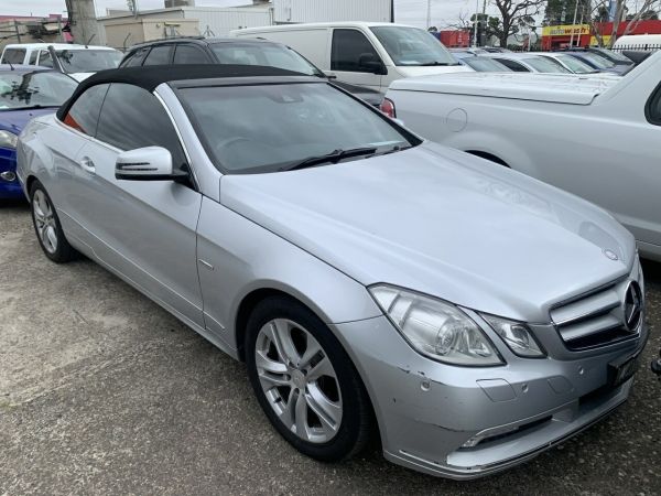 2010 Mercedes-Benz E250 207 CGI Avantgarde Silver 5 Speed Automatic Cabriolet image