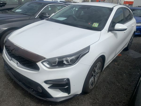 2018 Kia Cerato YD MY18 Sport White 6 Speed Auto Seq Sportshift Hatchback image