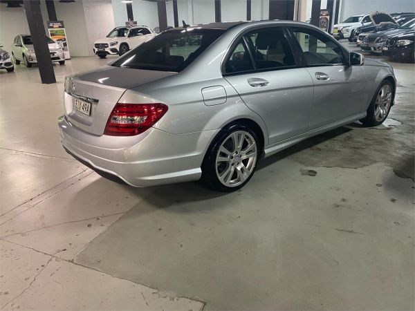 2013 MERCEDES-BENZ C200 4D SEDAN W204 MY13 BE image