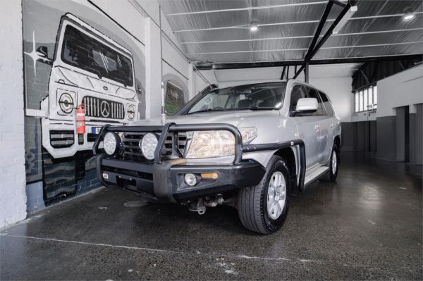 2008 TOYOTA LANDCRUISER 4D WAGON VDJ200R SAHARA (4x4) image