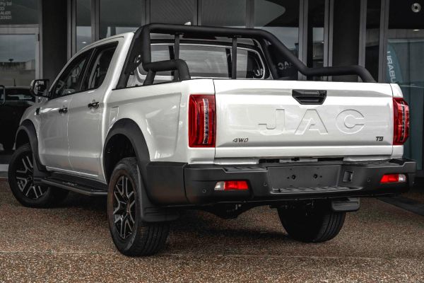 2024 JAC T9 Oasis image