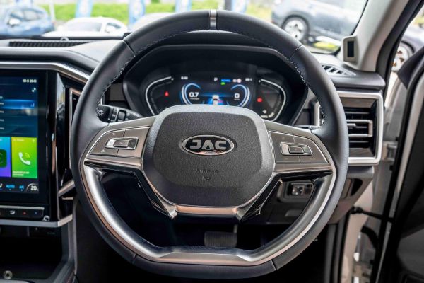 2024 JAC T9 Oasis image
