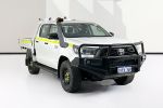 Image for 2022 Toyota HILUX SR (4x4) STEEL WHEELS GUN126R 4X4