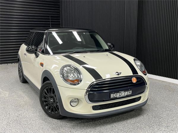 2016 MINI Hatch Hatchback F56 Cooper image