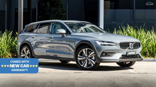 2023 Volvo V60 Cross Country Ultimate B5 Bright Auto AWD MY23 image