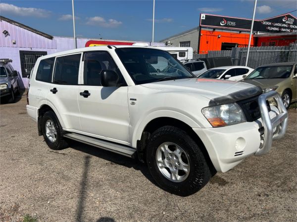 2005 MITSUBISHI PAJERO 4D WAGON NP MY06 GLX LWB (4x4) image