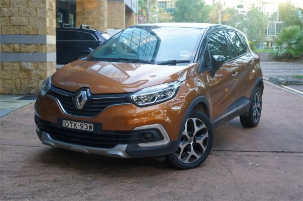 2017 Renault Captur Hatchback J87 Intens image