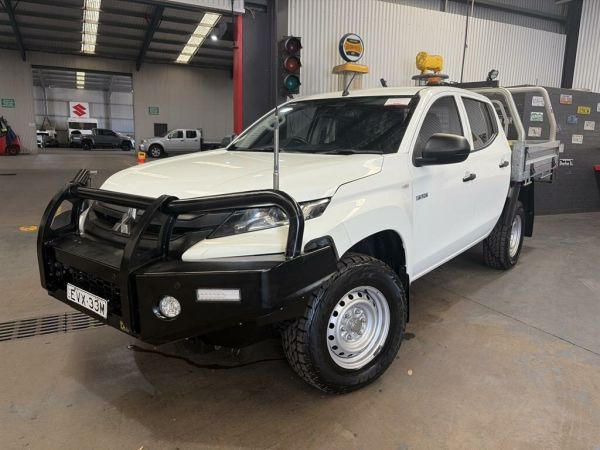 2022 Mitsubishi Triton MR MY22 GLX (4x4) White 6 Speed Automatic Double Cab Chassis image