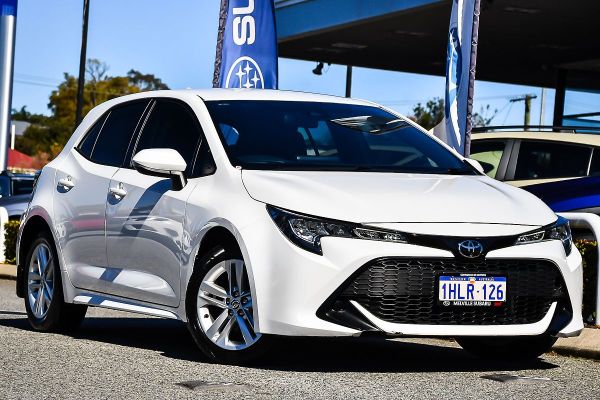 2020 Toyota Corolla MZEA12R Ascent Sport image