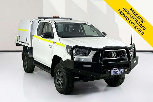 2025 Toyota HILUX SR (4x4) GUN126R RC 4X4 image