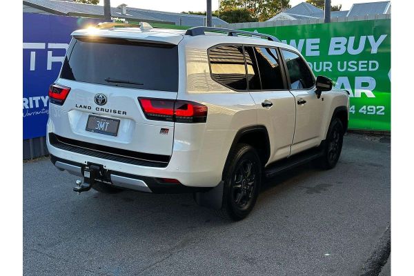2026 Toyota Landcruiser FJA300R GR Sport image