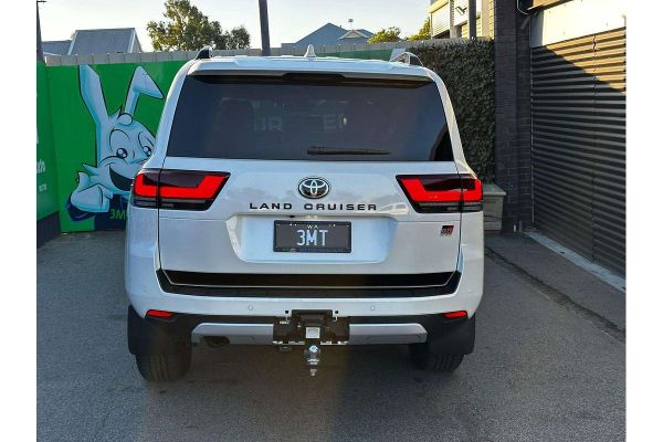 2026 Toyota Landcruiser FJA300R GR Sport image