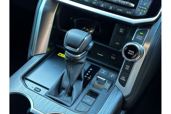 2026 Toyota Landcruiser FJA300R GR Sport image
