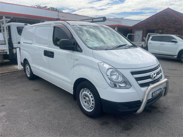 2015 HYUNDAI iLOAD 4D VAN TQ MY15 image