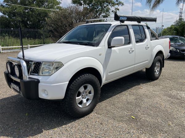 2010 Nissan Navara Utility D40 ST image