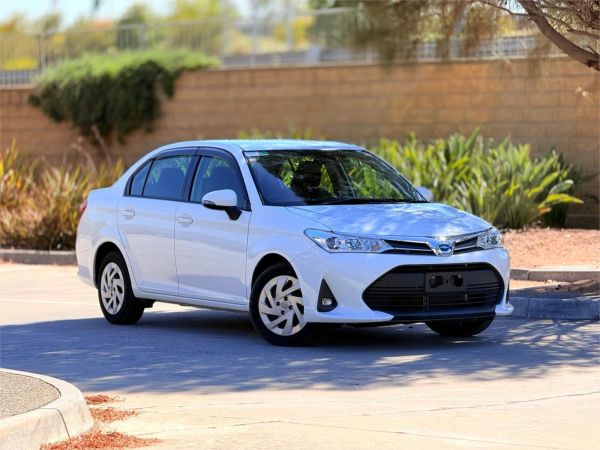 2022 Toyota Corolla Axio Sedan NKE165 Hybrid EX image