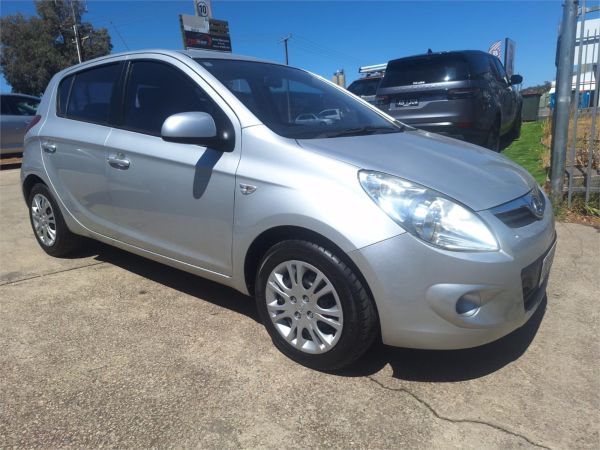 2010 HYUNDAI i20 5D HATCHBACK PB MY11 ACTIVE image