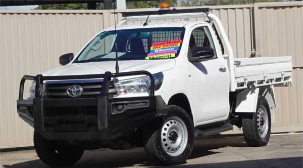 2016 TOYOTA HILUX C/CHAS GUN126R SR (4x4) image