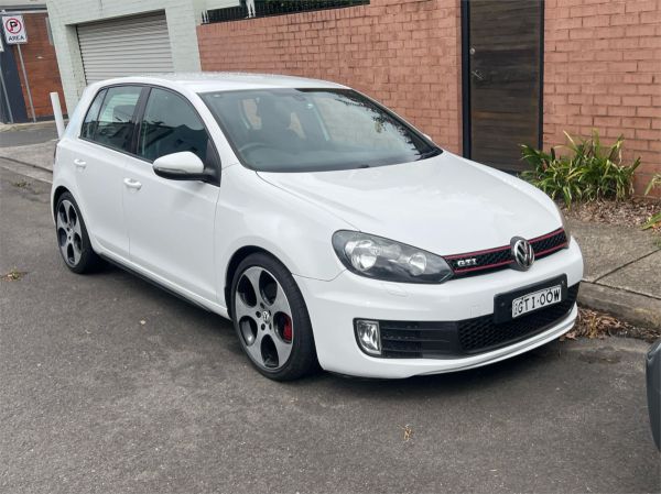 2011 VOLKSWAGEN GOLF 5D HATCHBACK 1K MY11 GTi image