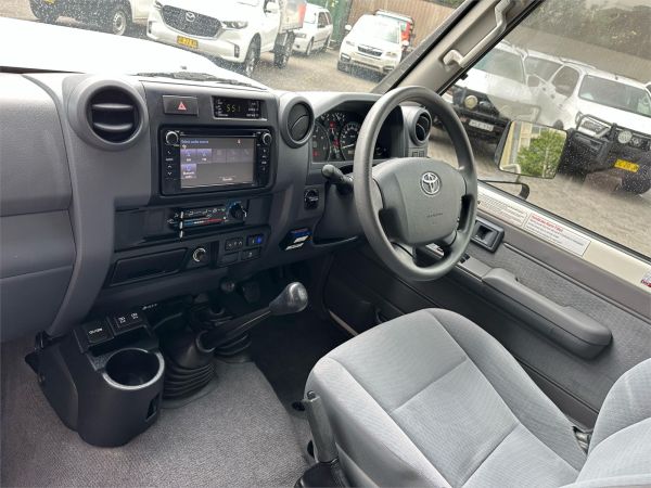 2022 TOYOTA LANDCRUISER 70 SERIES C/CHAS VDJ79R GXL image