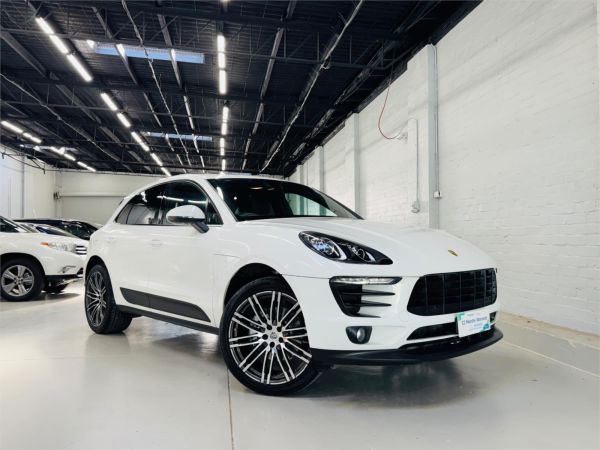 2017 PORSCHE MACAN 4D WAGON 95B MY18 image