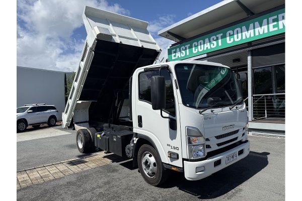 2022 Isuzu N Series NPR 65/45-190  4x2 MWB image