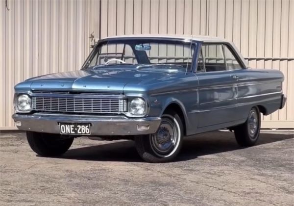 1965 FORD FALCON 2D HARDTOP XP DELUXE image