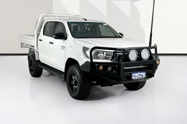 2019 Toyota HILUX SR (4x4) GUN126R MY19 4X4 image