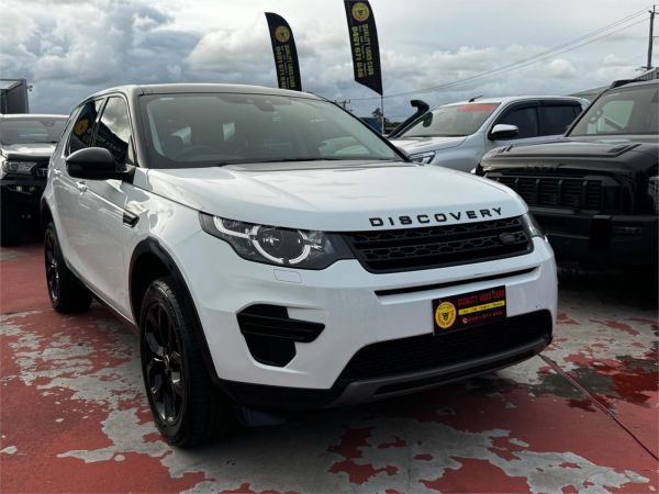 2017 LAND ROVER DISCOVERY SPORT 4D WAGON LC MY17 TD4 150 SE 5 SEAT image