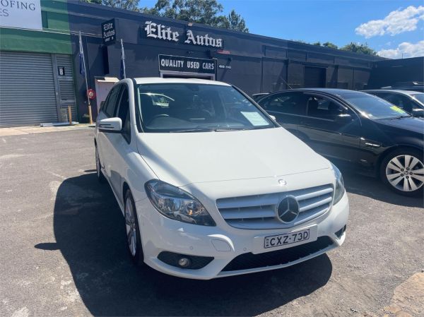 2014 MERCEDES-BENZ B180 5D HATCHBACK 246 MY14 image