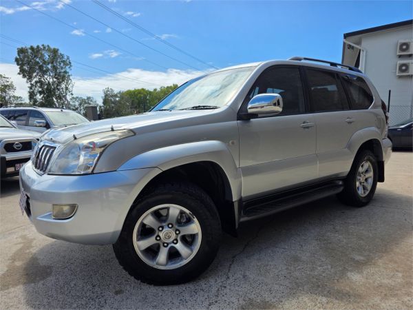 2004 Toyota Landcruiser Prado Wagon GRJ120R Grande image