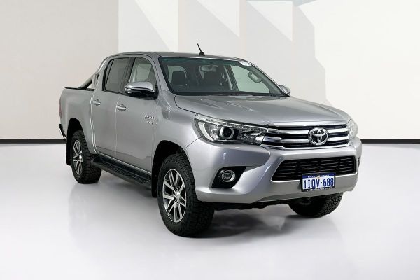 2017 Toyota HILUX SR5 (4x4) GUN126R 4X4 image
